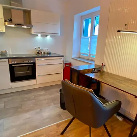 In Potsdam-babelsberg Apartament